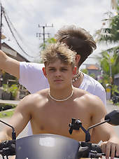 Freshmen: Sammy Steed and Simeon Krayev’s romance