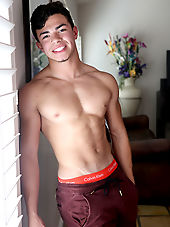 Fit Ripped Teen Julian Rodriguez Jerks And CUMS