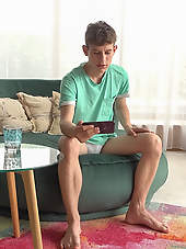 Freshmen: Archie Strauss Solo